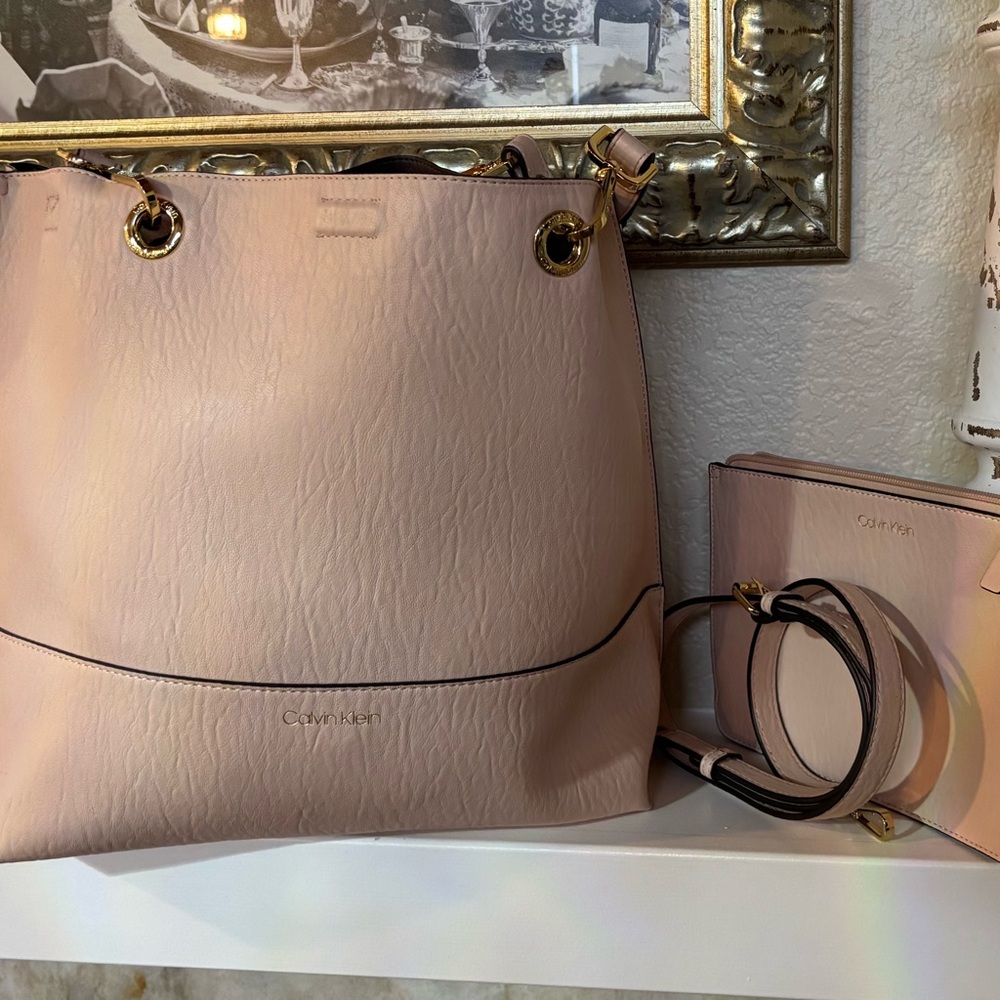 BUNDLE: 🌸🌸 Calvin Klein Blush Pink Tote Bag,  Matching Clutch, and Strap